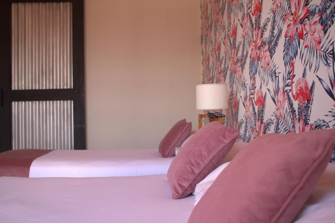 City Hotel Posadas Buitenkant foto