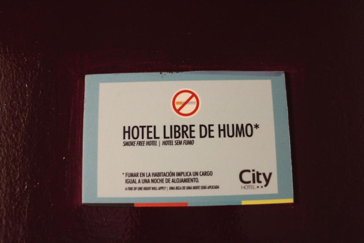 City Hotel Posadas Buitenkant foto